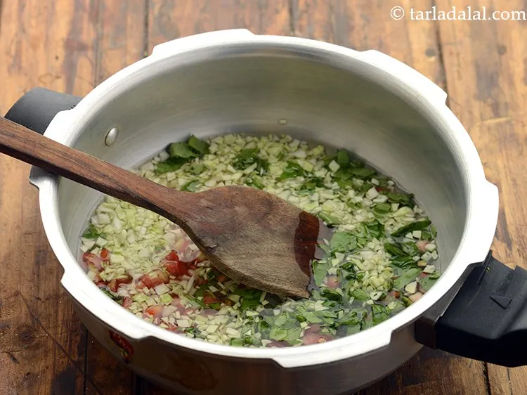 Step 25 – Mix well using a ladle.