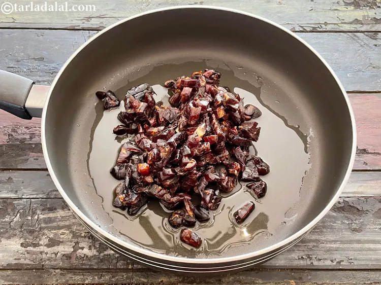 Step 4 – Add the dates.&nbsp;While selecting black dates, look for those which are plump and evenly coloured. …