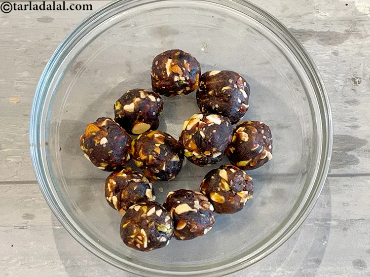 Step 9 – Shape each portion into round balls.