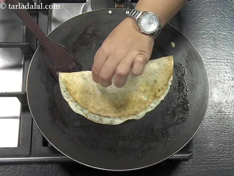 Step 30 – Fold over to make a semi-circle.&nbsp;