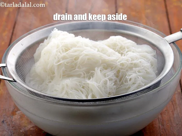 Step 5 – Drain the rice noodles and keep aside.