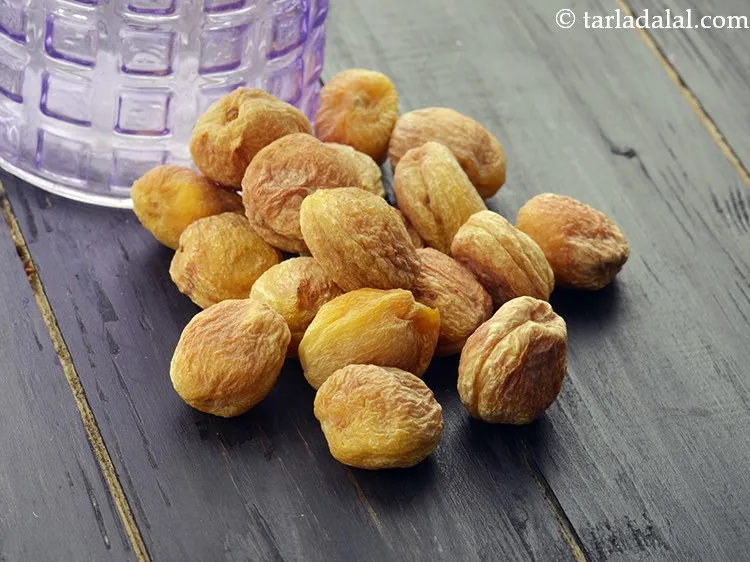 Step 6 – <strong>For the apricot pur&eacute;e of khubani ka halwa recipe | apricot halwa | Indian mithai …