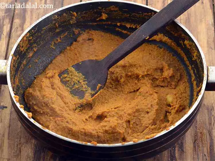 Step 25 – Saut&eacute; on a medium flame for 1 minute or until the whole spices are fragrant.