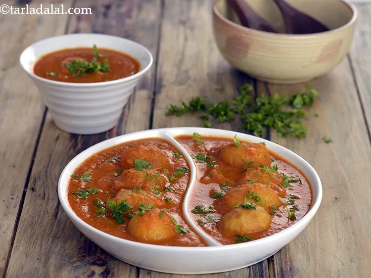 Step 44 – Garnish the&nbsp;<strong>&nbsp;</strong><strong>dum aloo | restaurant style dum aloo | Punjabi dum aloo |&nbsp;dum aloo curry …