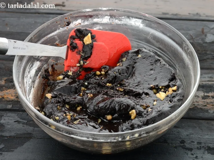 स्टेप 16 – अच्छी तरह मिलाएं। <strong>एगलेस चॉकलेट ब्राउनी मफिन</strong> का | <strong>अंडा …