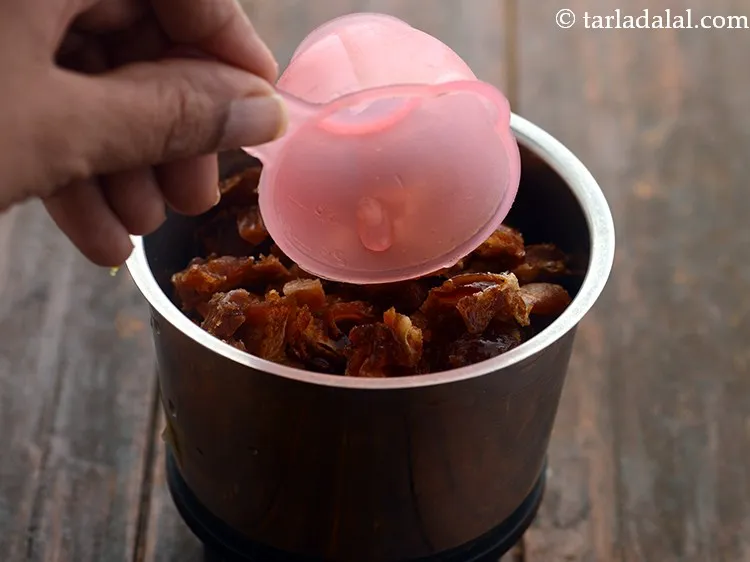 Step 4 – Add &frac14; cup of water.