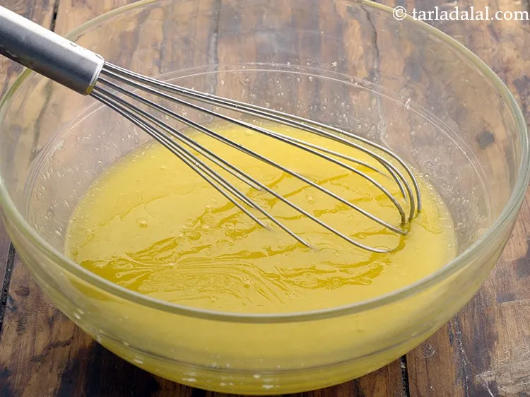 स्टेप 10 – जब तक शक्कर पूरी तरह से घुल न जाए तब …