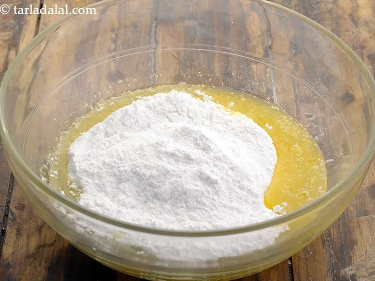 स्टेप 8 – शक्कर डालें।