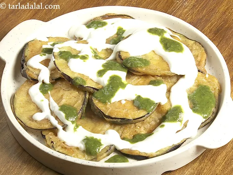 Step 21 – Drizzle 2 tsp of green chutney. You can make the <a href="https://www.tarladalal.com/Green-Chutney-(-Mumbai-Roadside-Recipes)-33414r" target="_blank">green chutney</a>&nbsp;a day …