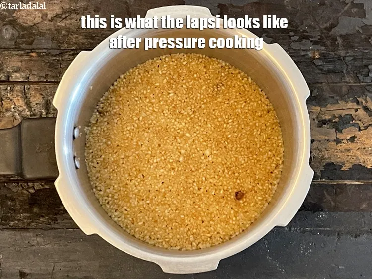 Step 15 – This is what the <strong>lapsi</strong> looks like after pressure cooking.