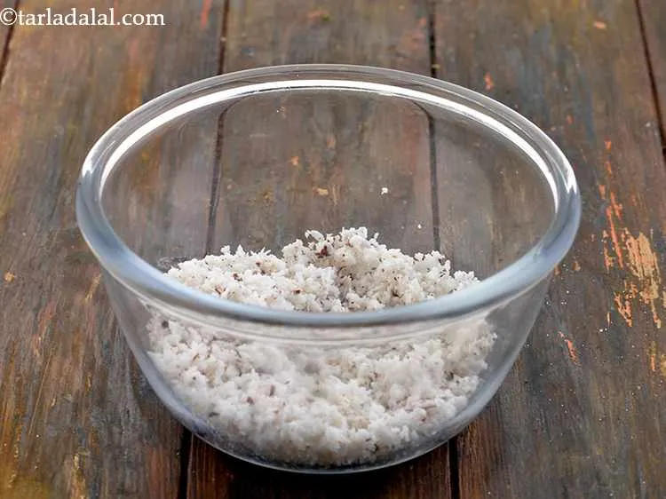 Step 2 – To make the stuffing of&nbsp;<strong>farali pattice | farali aloo pattice | &nbsp;Mumbai roadside farali pattice …