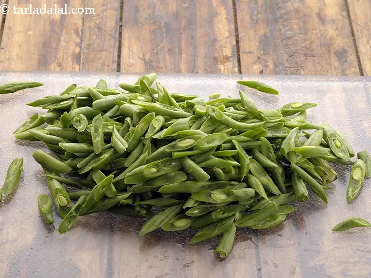 Step 4 – and place on a chopping board. Remove the head and tail part while removing the …