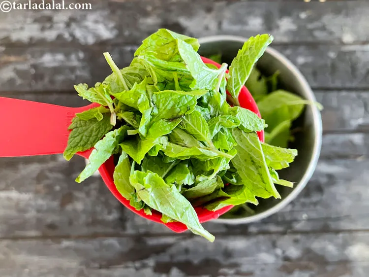 Step 8 – Add&nbsp;<meta charset="UTF-8" />1/4 cup&nbsp;<a href="glossary-mint-leaves-pudina-phudina-521i">mint leaves (pudina)</a>.&nbsp;Mint (pudina)&nbsp;being an anti-inflammatory reduces the&nbsp;<a href="https://www.tarladalal.com/article-indian-foods-that-cause-inflammation-226">inflammation</a>&nbsp;in the stomach …