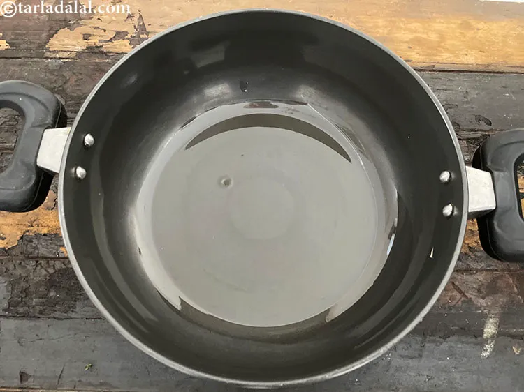 स्टेप 27 – <strong>फ्रेश मशरूम करी</strong> बनाने के लिए | <strong>मशरूम मसाला करी …