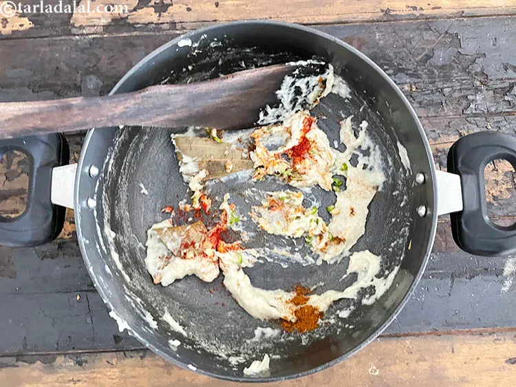 स्टेप 38 – अच्छी तरह से मिलाएं।