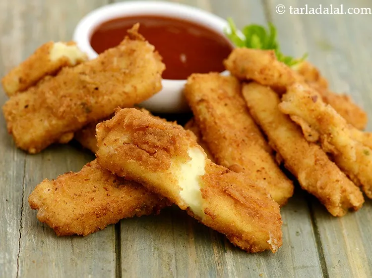 Step 14 – Serve&nbsp;<strong>fried mozzarella sticks | homemade mozzarella cheese sticks | &nbsp;Indian style cheese sticks |</strong>&nbsp;immediately.