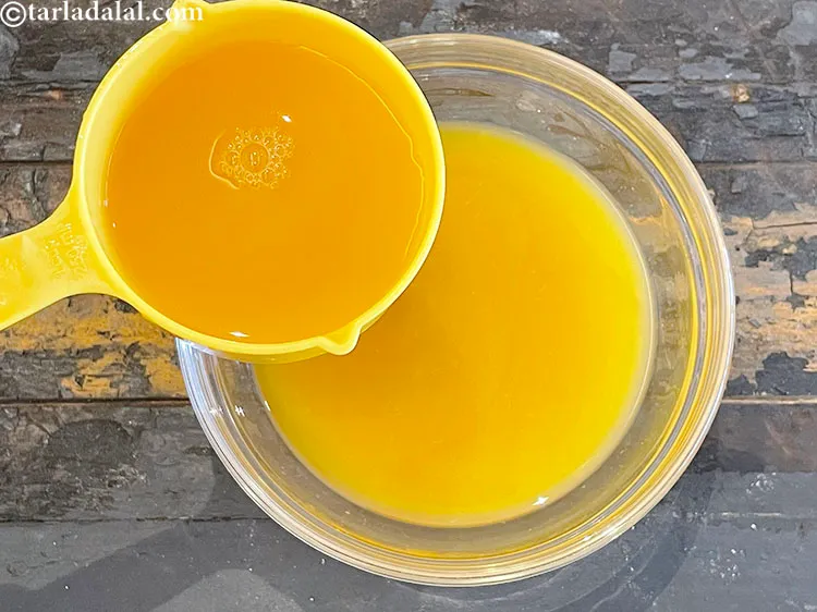 Step 5 – Add&nbsp;<meta charset="UTF-8" />3/4 cup&nbsp;chilled readymade&nbsp;<a href="glossary-pineapple-juice-ananas-ka-juice-anana-ka-ras-94i">pineapple juice</a>.