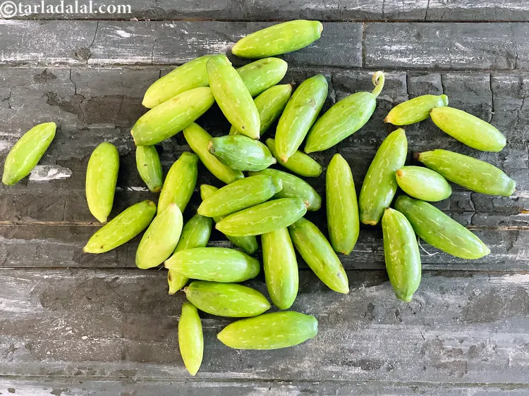 Step 3 – This is what tendli looks like.&nbsp;Young immature tendli are the best for cooking: the skin …