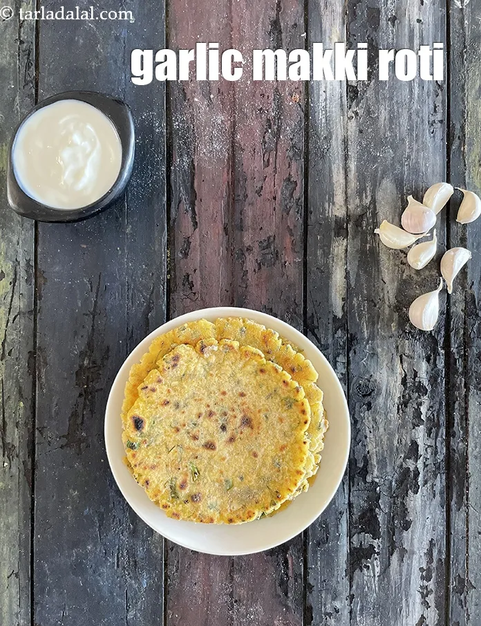 Step 22 – Serve <strong>garlic makai roti | garlic makki roti | healthy masala makki roti |</strong> t …