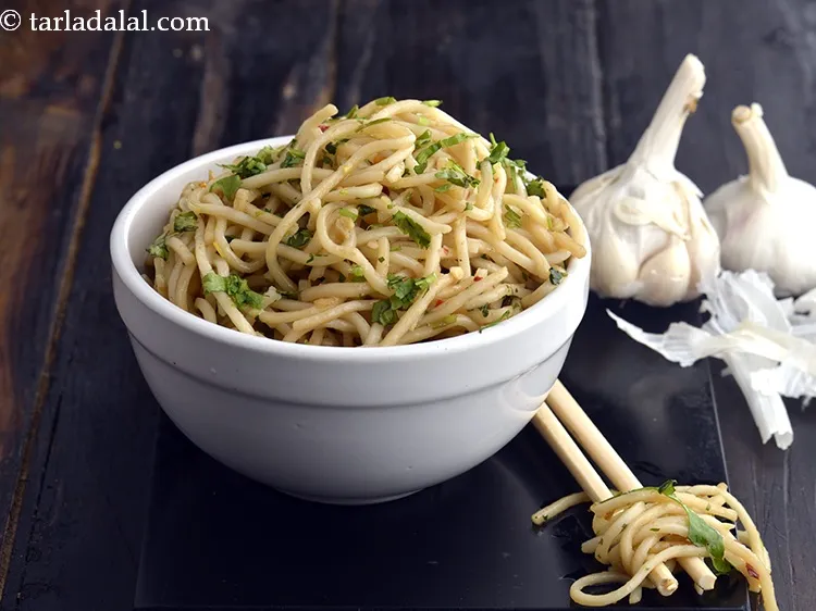 Step 24 – Serve<strong> garlic noodles recipe | veg garlic hakka noodles | quick Indian garlic noodles | …