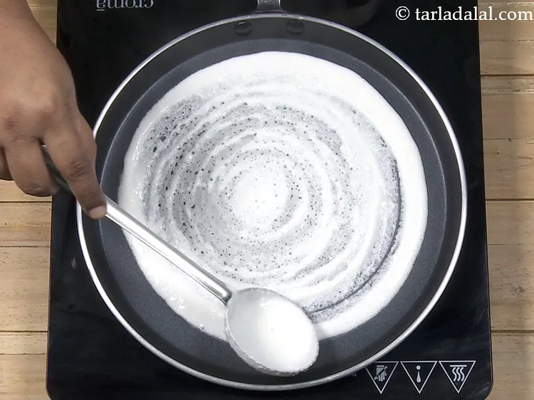 Step 27 – Spread it in a circular motion to make a 200 mm. (8&rdquo;) diameter circle.