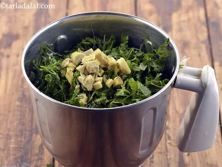 स्टेप 13 – स्वाद के लिए अदरक डालें।