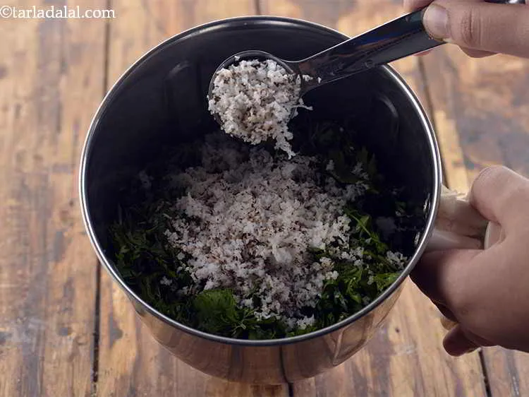Step 7 – Now add the coconut.