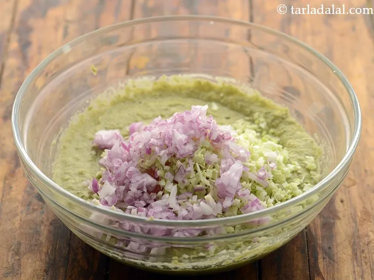 Step 13 – Add onions. It will add a crunch to the appe.