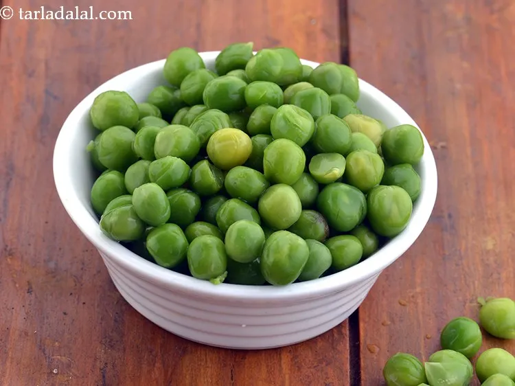 Step 3 – Also add 1 cup&nbsp;fresh&nbsp;<a href="https://www.tarladalal.com/glossary-green-peas-matar-hare-matar-vatana-180i">green peas</a>.