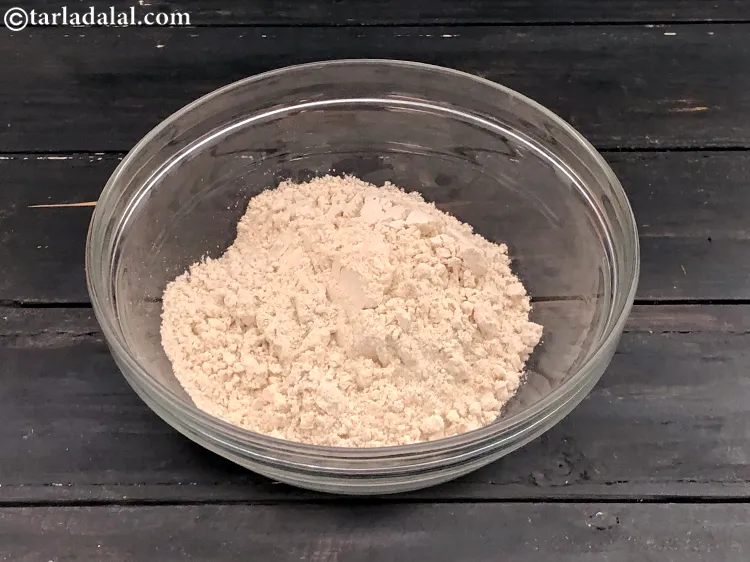 Step 2 – To make dough for <strong>green peas paratha recipe&nbsp;|&nbsp;matar paratha&nbsp;|&nbsp;Indian style stuffed green pea paratha&nbsp;|&nbsp;peas paratha …