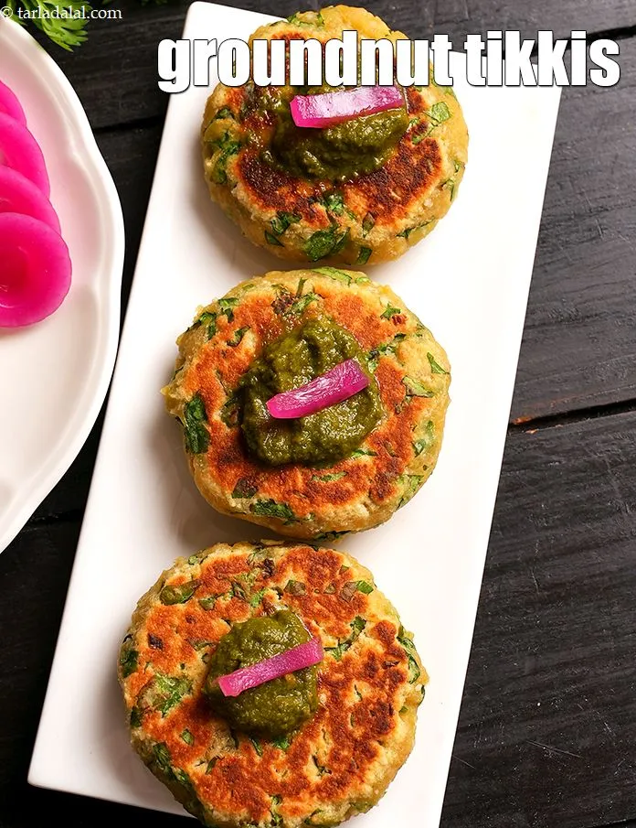 Step 16 – Serve <strong>peanut tikki</strong> immediately with green chutney.