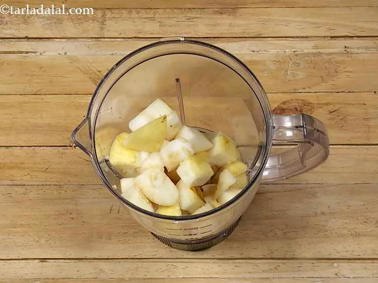 Step 10 – Take a grinder, add the chopped guava to it. Guava is a diabetic friendly fruit.