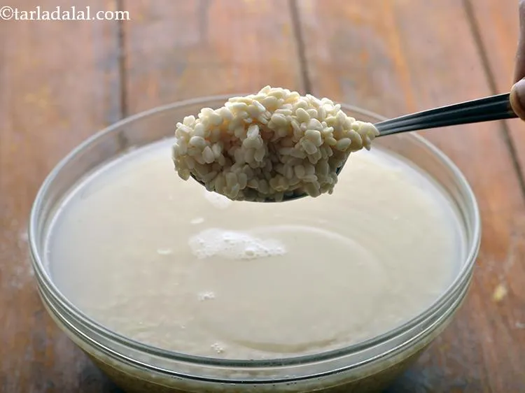 Step 3 – <meta charset="UTF-8" />To make&nbsp;<meta charset="UTF-8" /><strong>khatta urad dal recipe | healthy Gujarati&nbsp;khatta urad dal | …