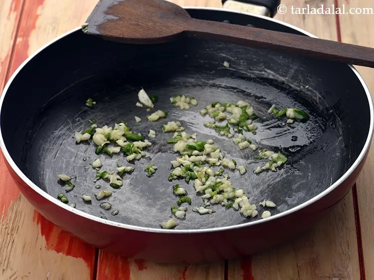 Step 8 – Saut&eacute; the <strong>hakka mushrooms recipe | veg stir Fried mushrooms | hakka mushrooms diabetic starter …
