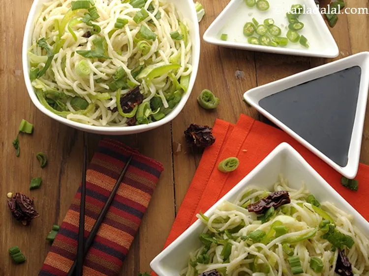 Step 17 – Serve&nbsp;<b><span lang="EN" style="font-size: 12pt; font-family: Cambria;">Indian style hakka noodles | Indo Chinese hakka noodles |&nbsp;hakka …