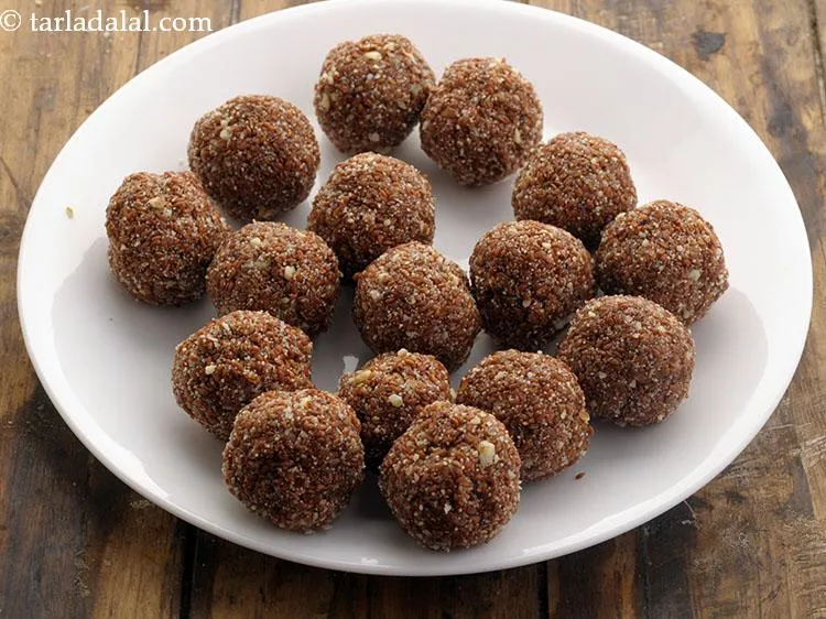 Step 16 – Divide the mixture into 16 equal portions while it&rsquo;s still warm but easy to handle.