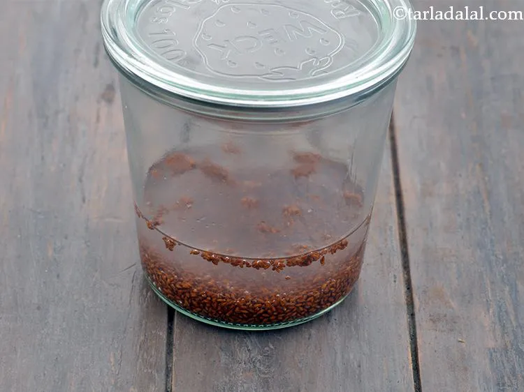 Step 4 – Cover it with a lid and keep the <strong>Garden Cress</strong> mixture aside for 2 hours.