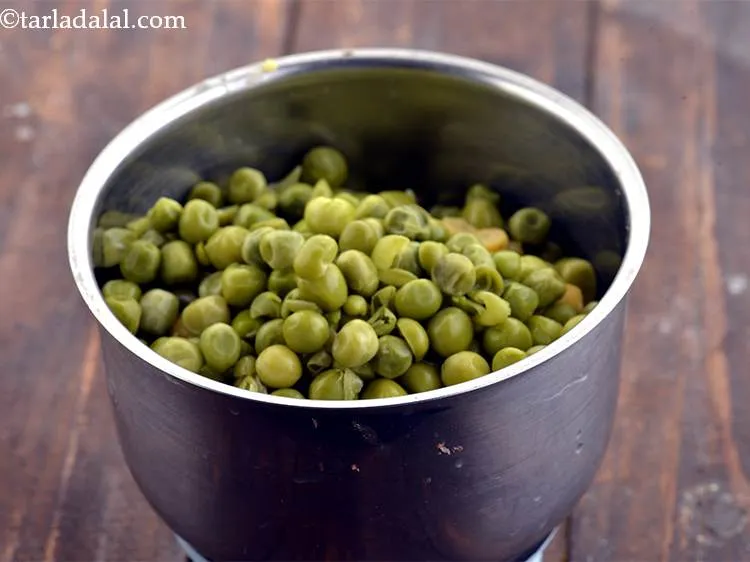 Step 15 – Then add the boiled green peas.