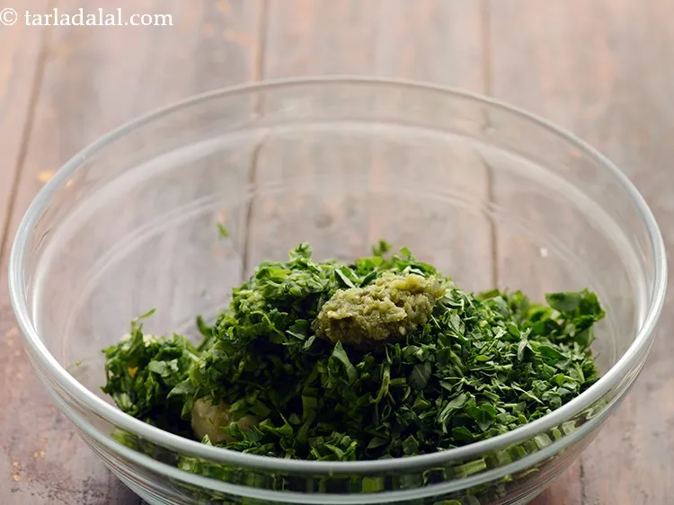 Step 24 – Add green chilli paste.