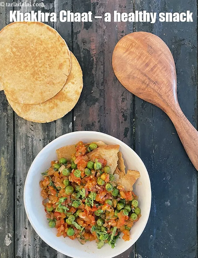 Step 26 – <strong>Khakhra Chaat &ndash; a healthy snack.</strong>