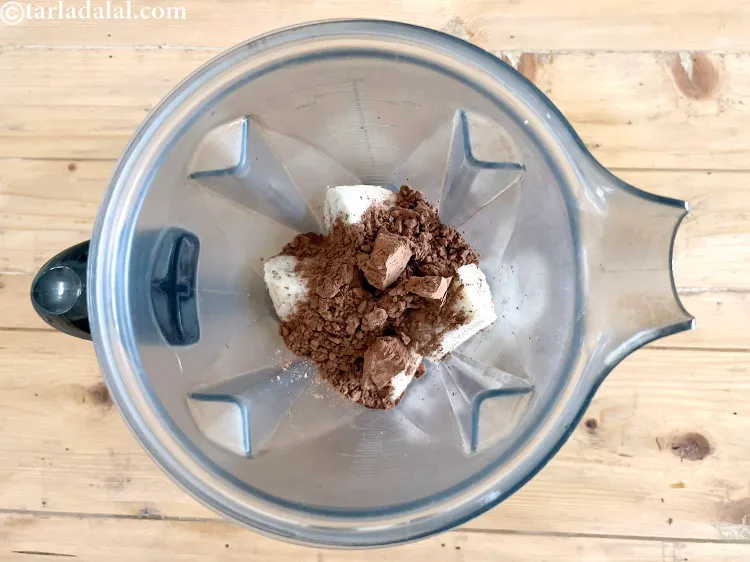 Step 16 – Add&nbsp;<meta charset="UTF-8" />4 tbsp&nbsp;<a href="glossary-unsweetened-cocoa-powder-2776i">unsweetened cocoa powder</a>.&nbsp;Cocoa is rich in polyphenols like flavonoids, catechins and …