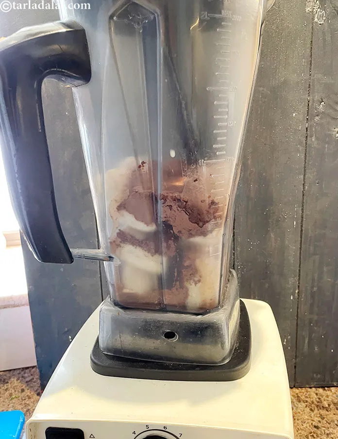 Step 18 – <meta charset="UTF-8" />Pulse with tamper (black rod) downwards and keep doing it till it is …