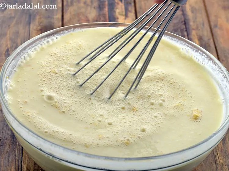 स्टेप 4 – व्हिस्क का उपयोग करके, अच्छी तरह से मिलाएं जब तक …