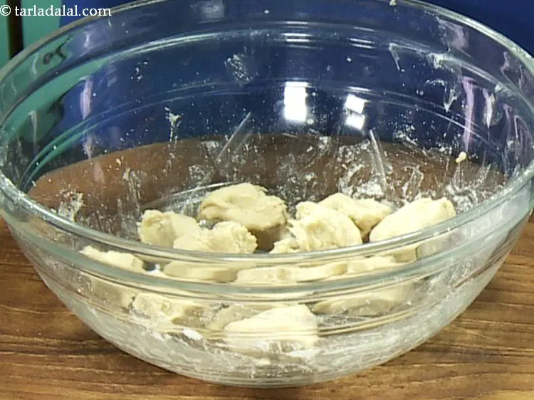 Step 12 – <p>To prepare&nbsp;<strong>whole wheat momos recipe&nbsp;|&nbsp;healthy veg momos|&nbsp;zero oil steamed momos&nbsp;|&nbsp;atta momos&nbsp;|&nbsp;&nbsp;</strong>&nbsp;divide the dough into 12 …