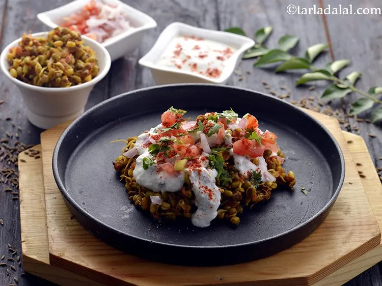 स्टेप 30 – <strong>हेल्दी मूंग चाट</strong> को | <strong>मूंग स्प्राउट्स चाट | अंकुरित …