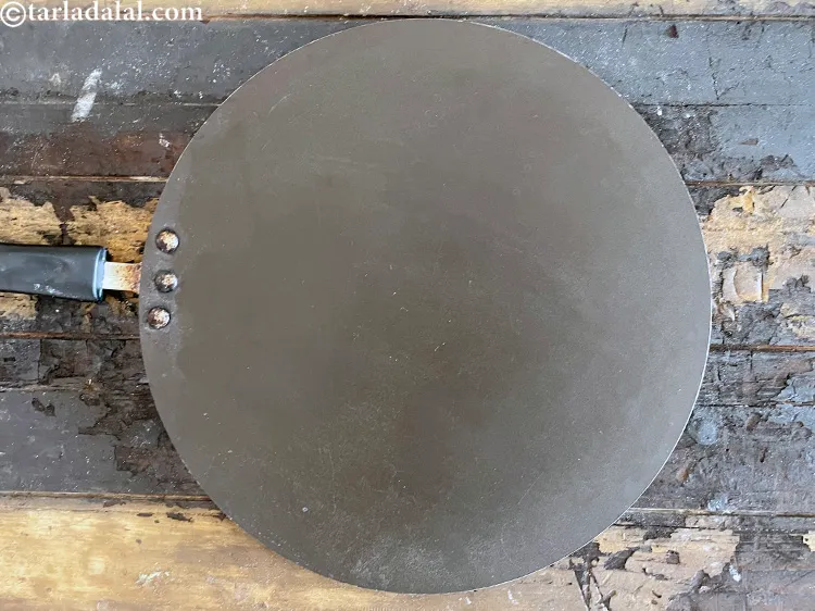 Step 32 – To make <strong>nachni uttapam | ragi uttapam | healthy nachni uttapam |</strong> &nbsp;<meta charset="UTF-8" />heat&nbsp;a …