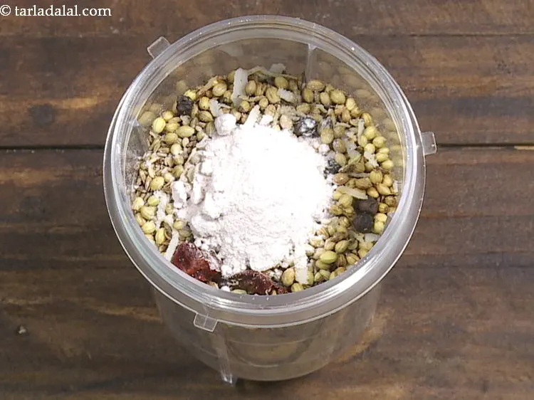 स्टेप 18 – काला नमक डालें।