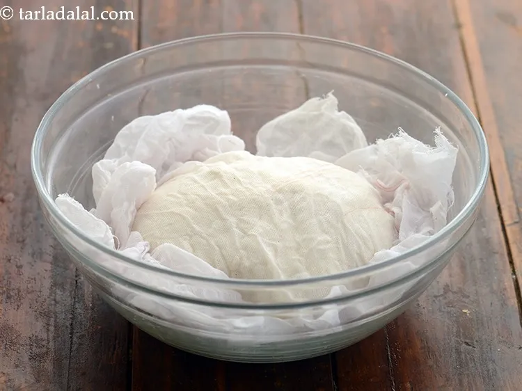 स्टेप 12 – <strong>घर के बने सॉफ्ट फ्रेंच ब्रेड</strong> के आटे को | …