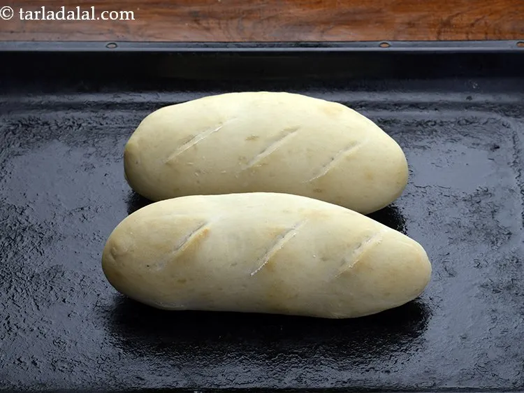 स्टेप 20 – <strong>सॉफ्ट फ्रेंच ब्रेड</strong> को | <strong>नरम फ्रेंच ब्रेड | क्लासिक …