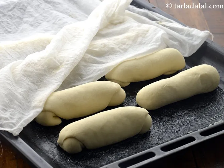 स्टेप 26 – उन्हें फिर से एक नम मलमल के कपड़े से ढककर …